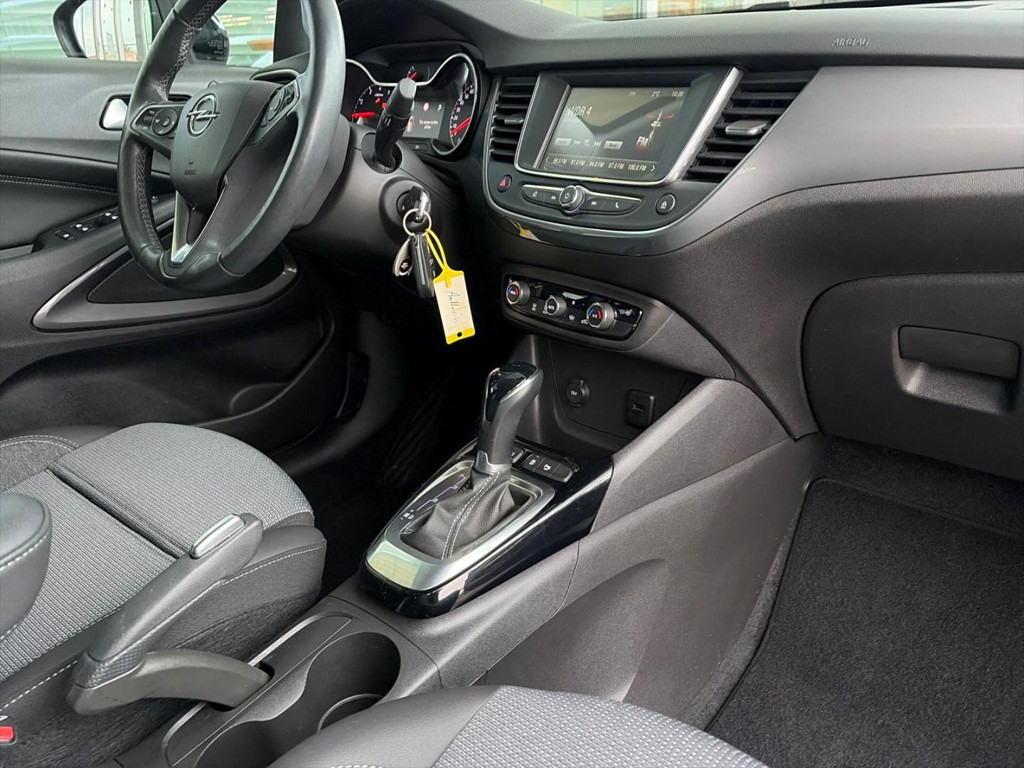 Opel Crossland X
