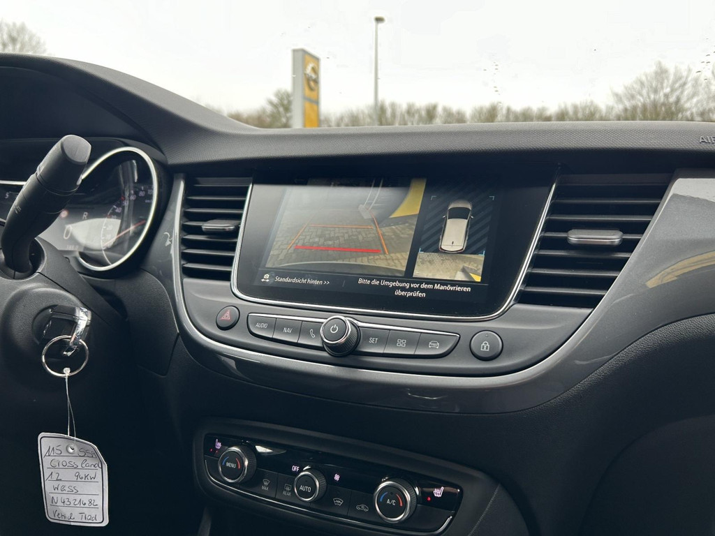 Opel Crossland X