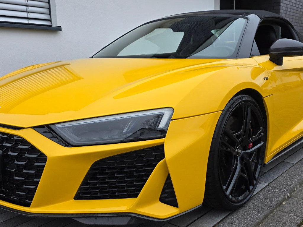 Audi R8
