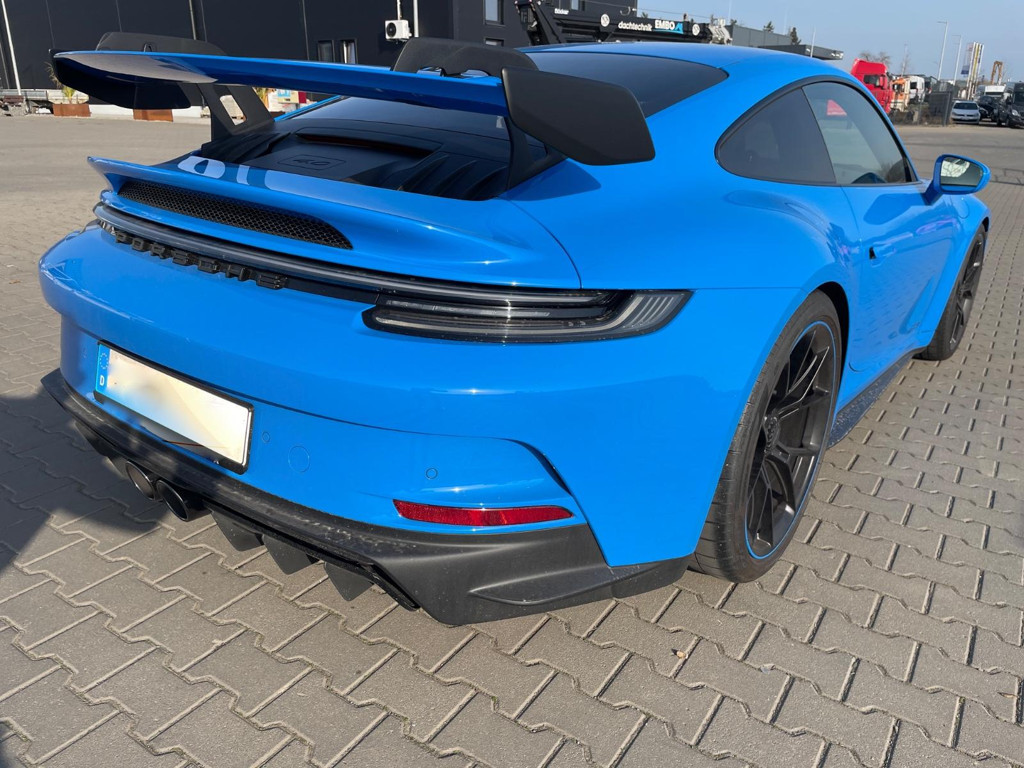 Porsche 992
