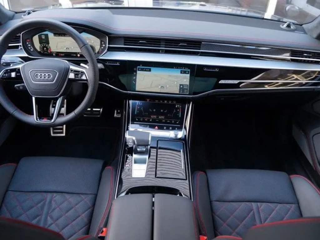 Audi S8