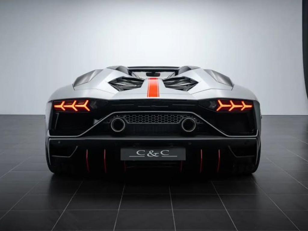 Lamborghini Aventador