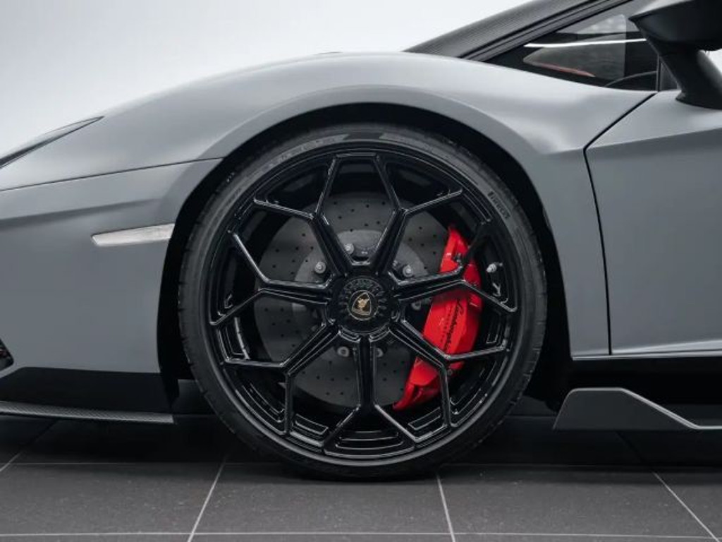 Lamborghini Aventador