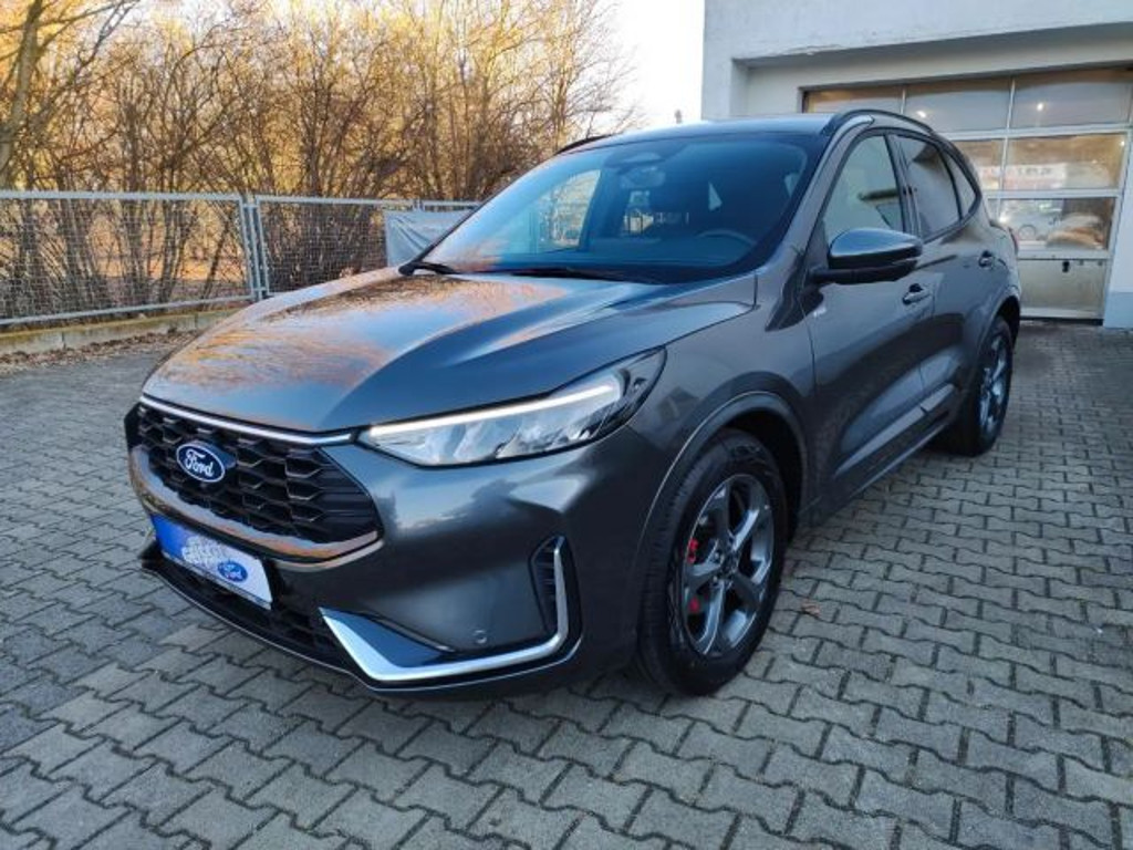 Ford Kuga 2025 Benzine