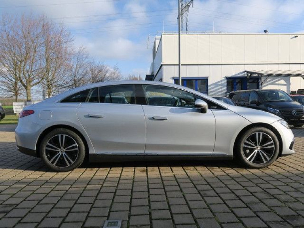 Mercedes-Benz EQE