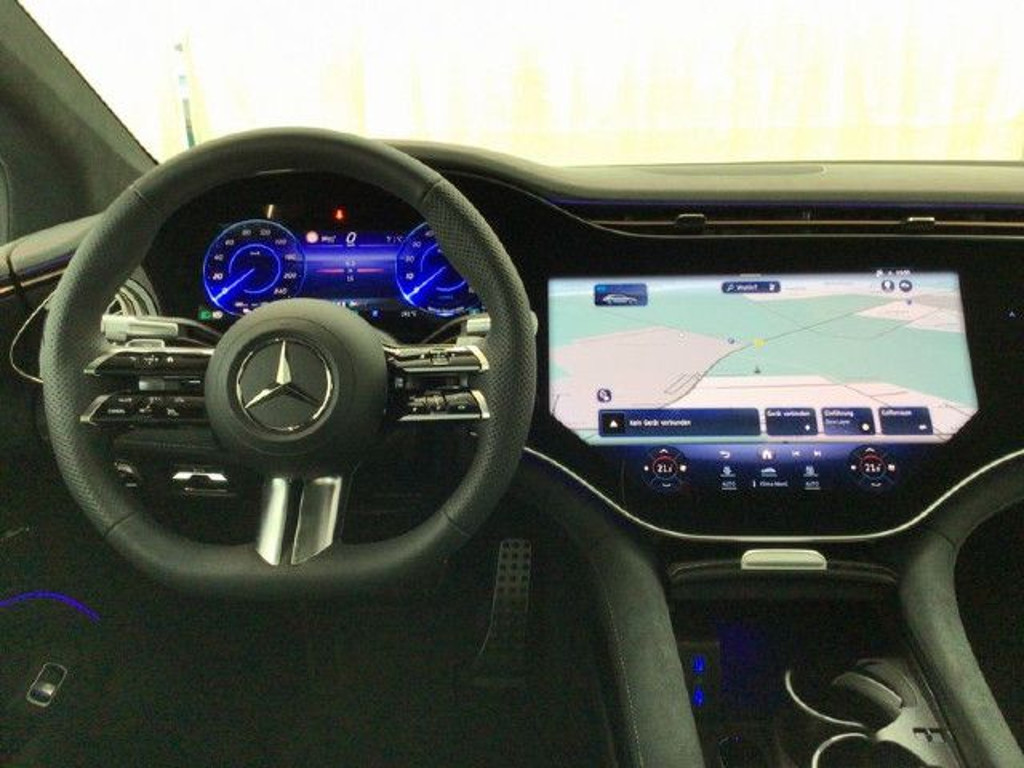 Mercedes-Benz EQS