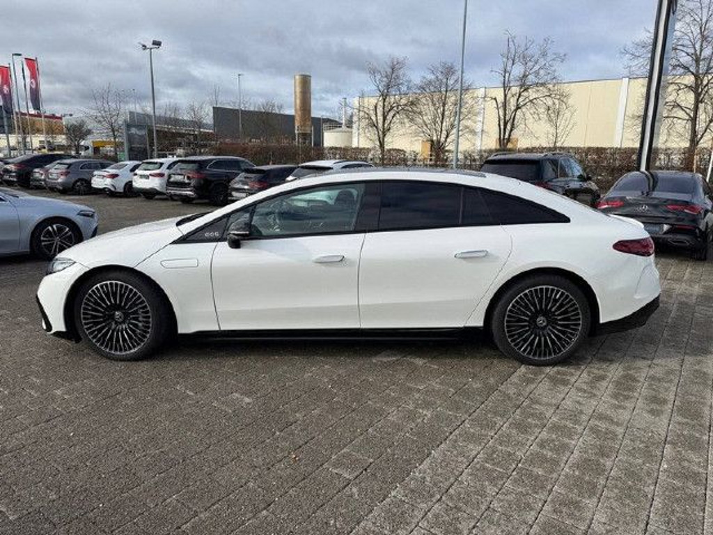 Mercedes-Benz EQS