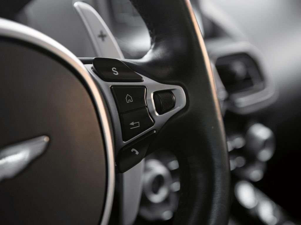 Aston Martin Vantage