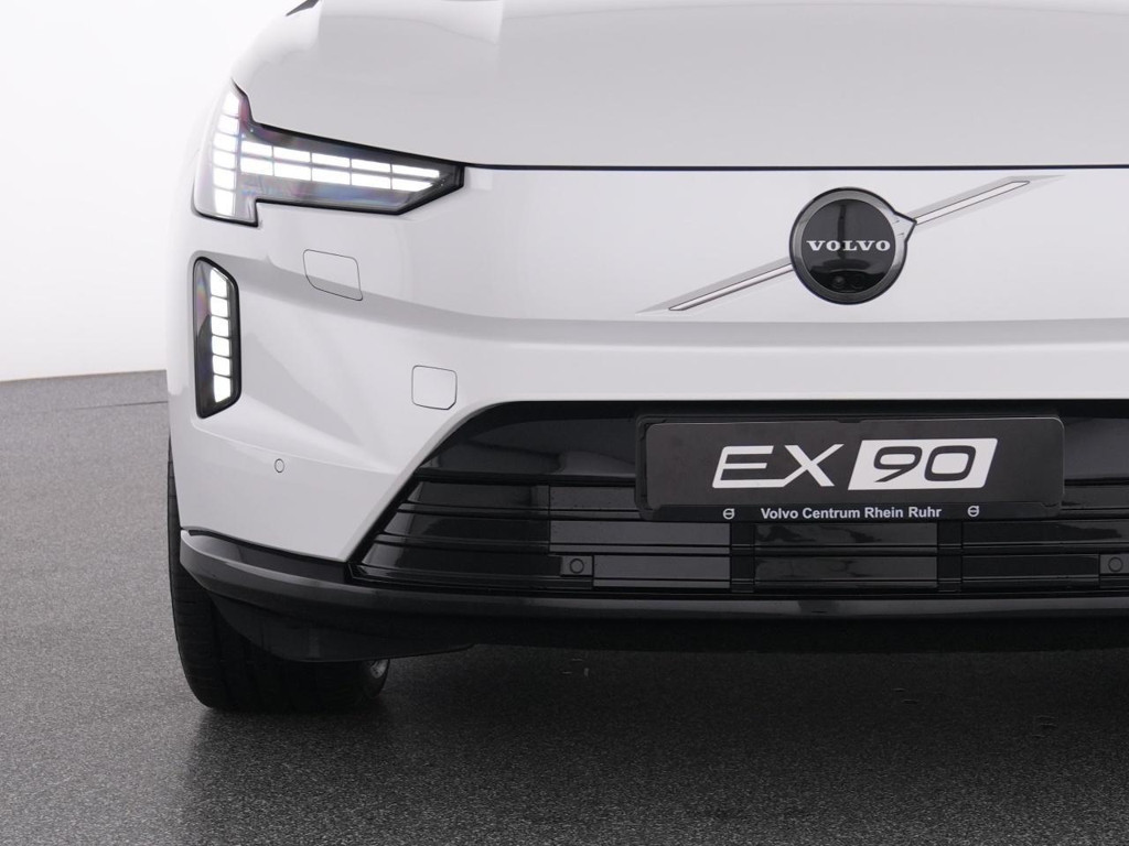 Volvo EX90