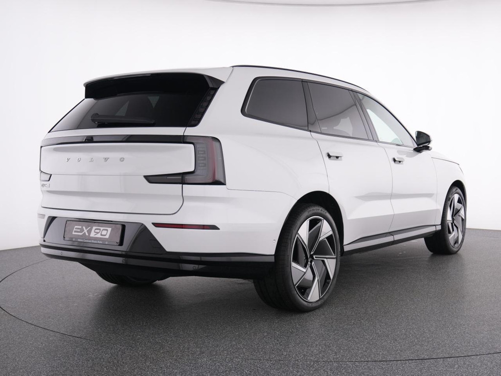 Volvo EX90
