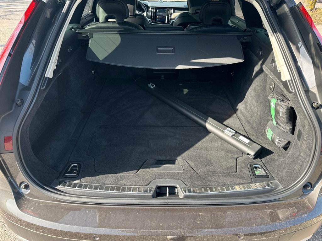 Volvo V90 Cross Country