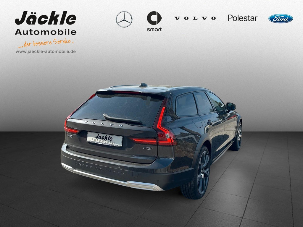 Volvo V90 Cross Country