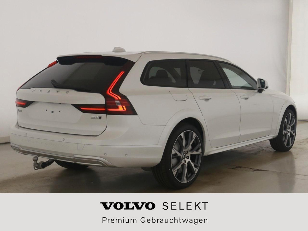 Volvo V90 Cross Country