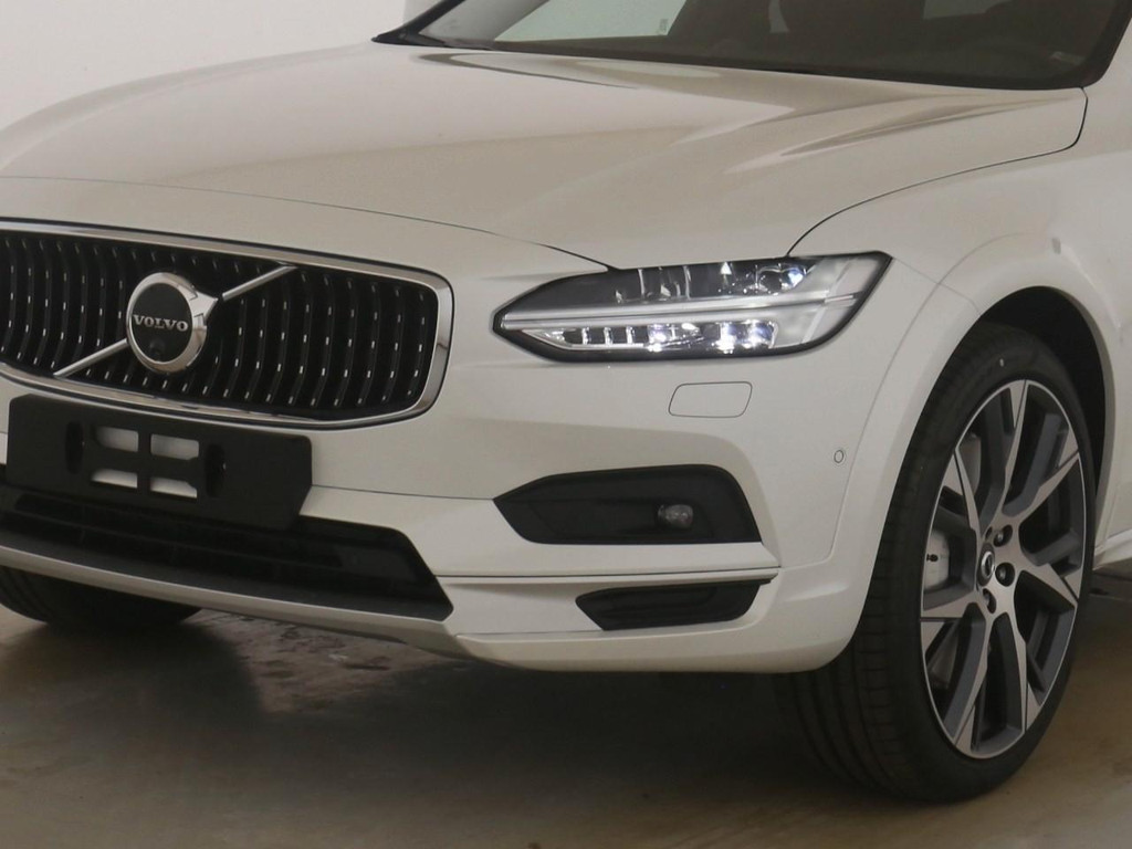 Volvo V90 Cross Country