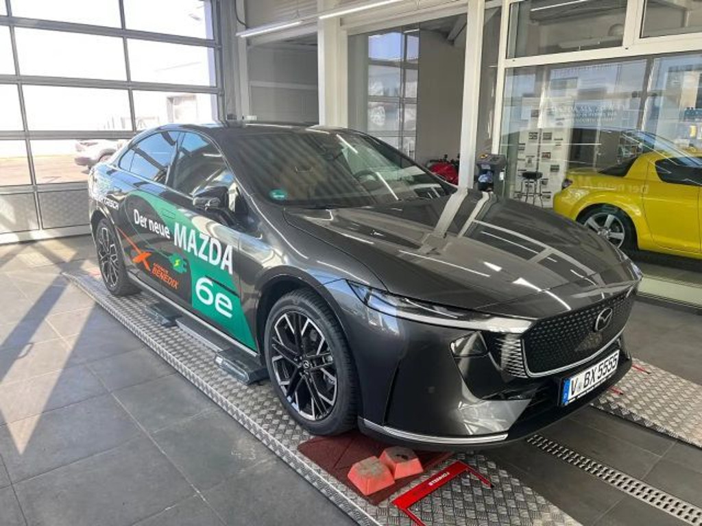 Mazda 6e