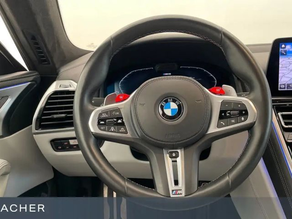 BMW M8