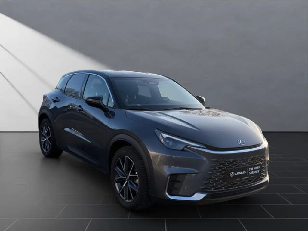 Lexus LBX