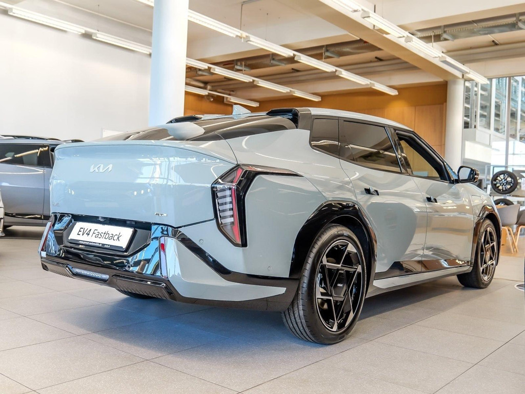 Kia EV4
