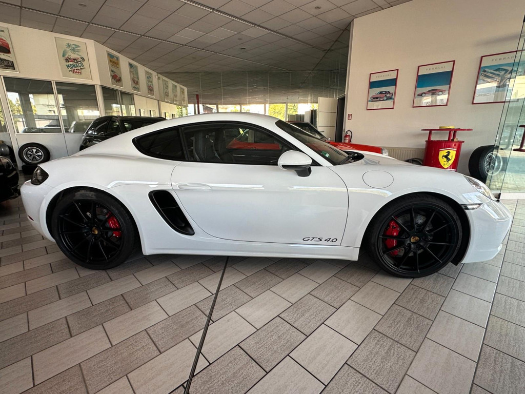 Porsche Cayman