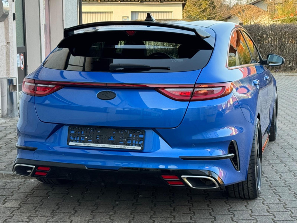 Kia ProCeed