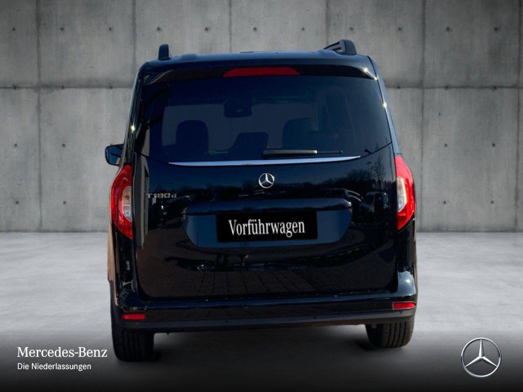 Mercedes-Benz T 180