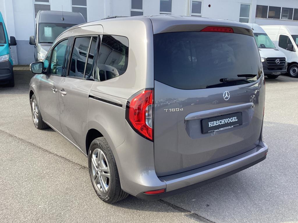 Mercedes-Benz T 180