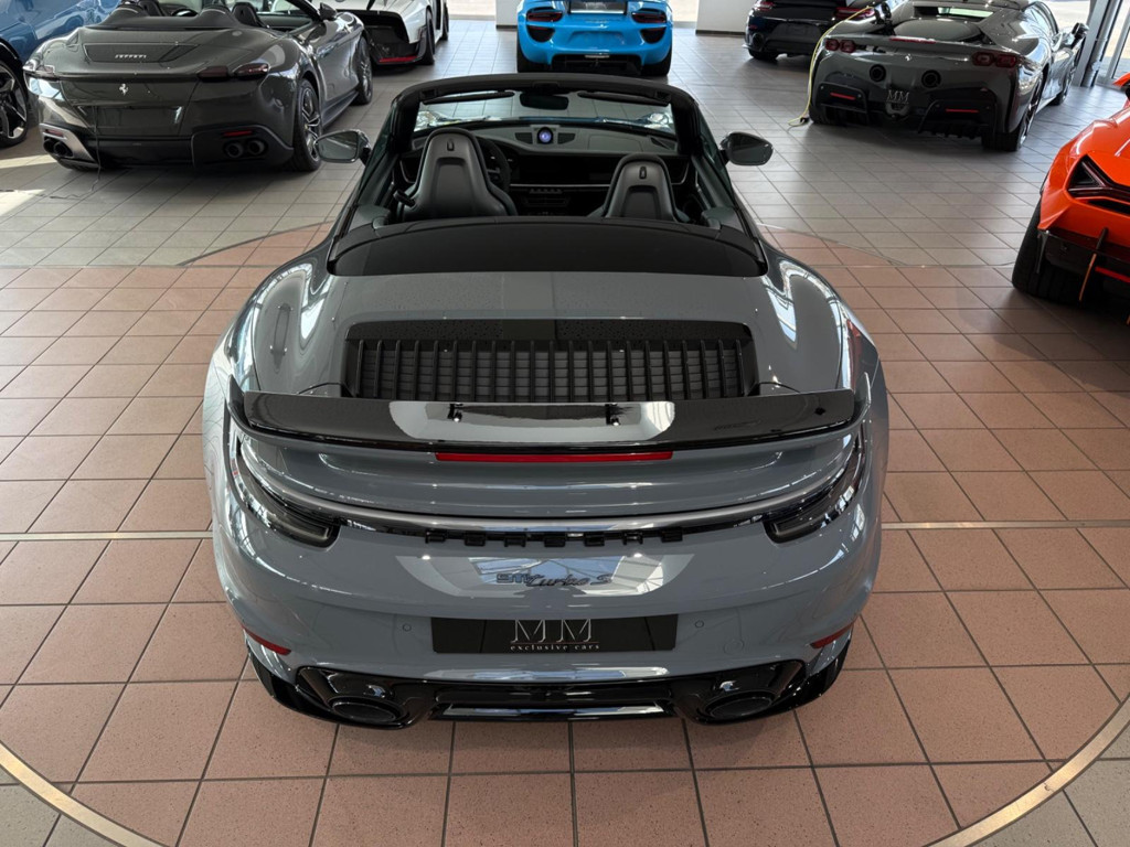 Porsche 992