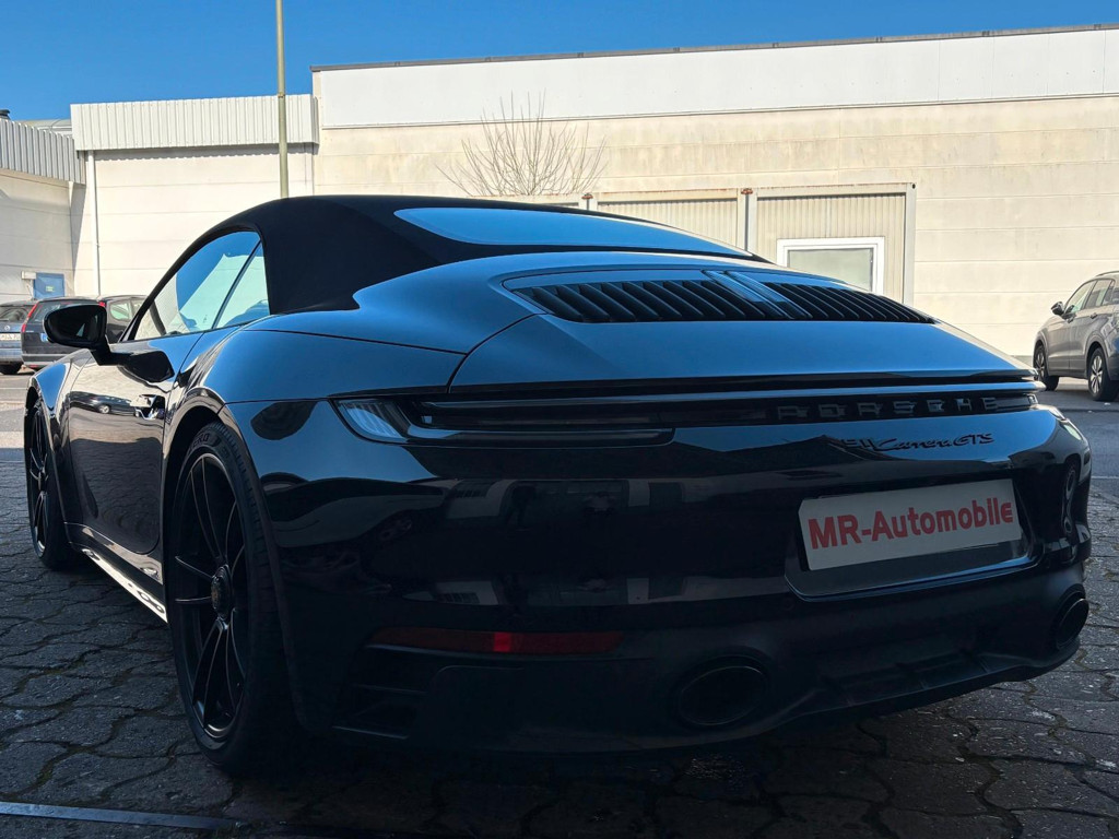 Porsche 992