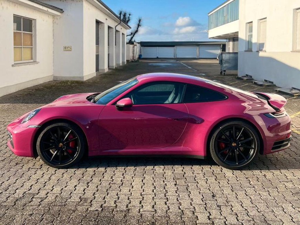 Porsche 992