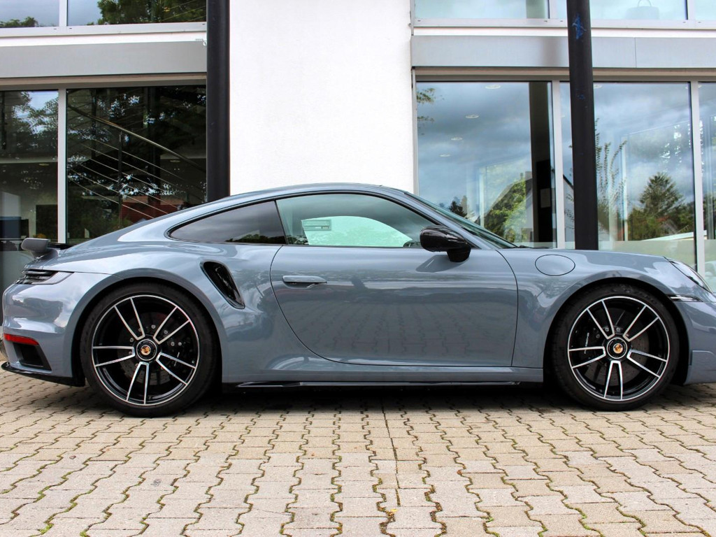 Porsche 992