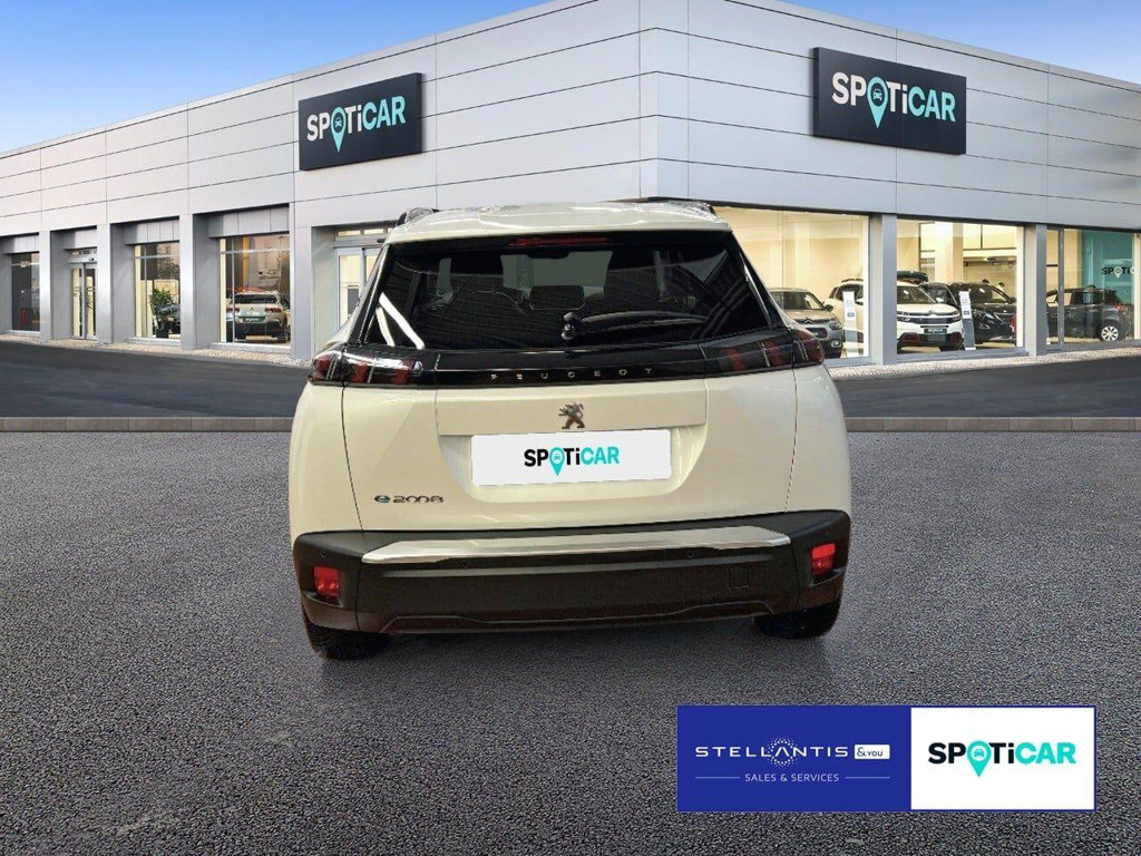 Peugeot e-2008