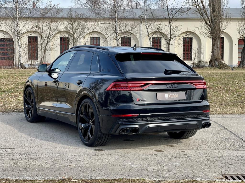Audi SQ8