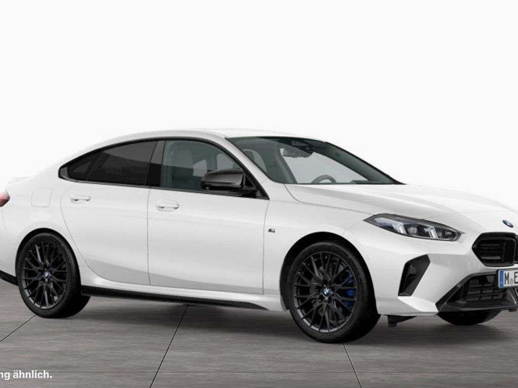 BMW M235