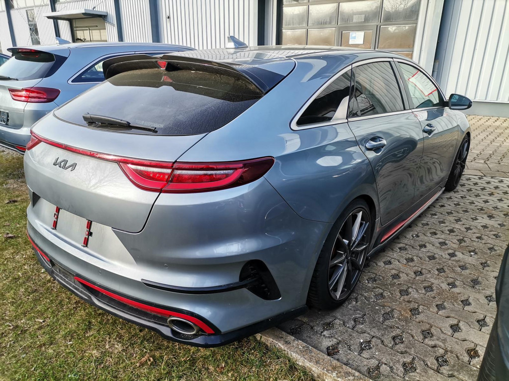 Kia ProCeed
