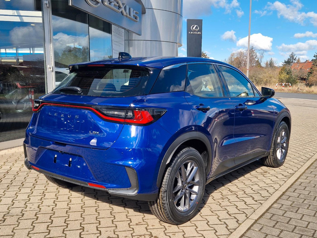 Lexus LBX