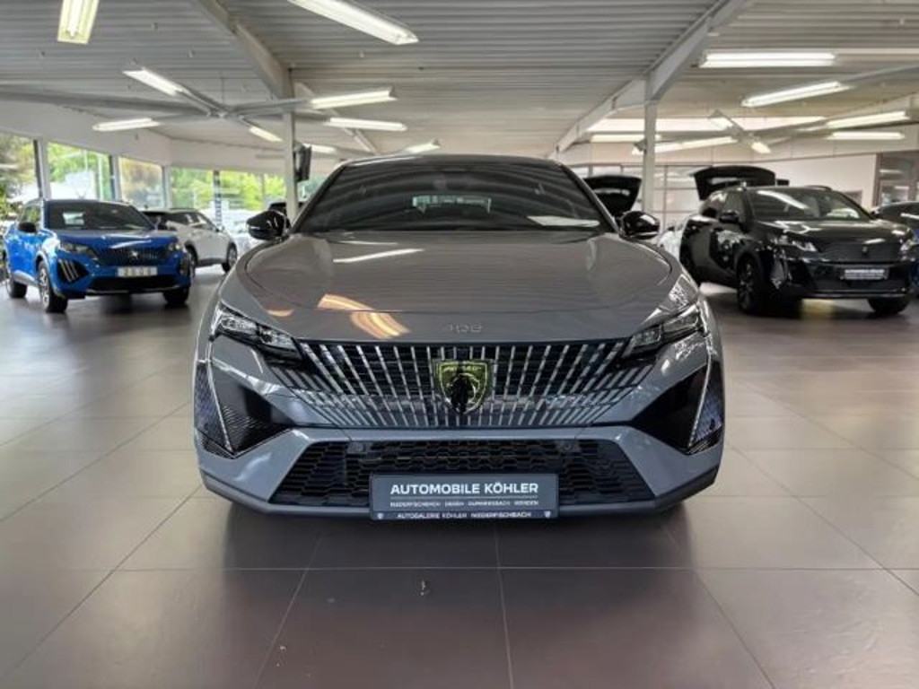 Peugeot 408