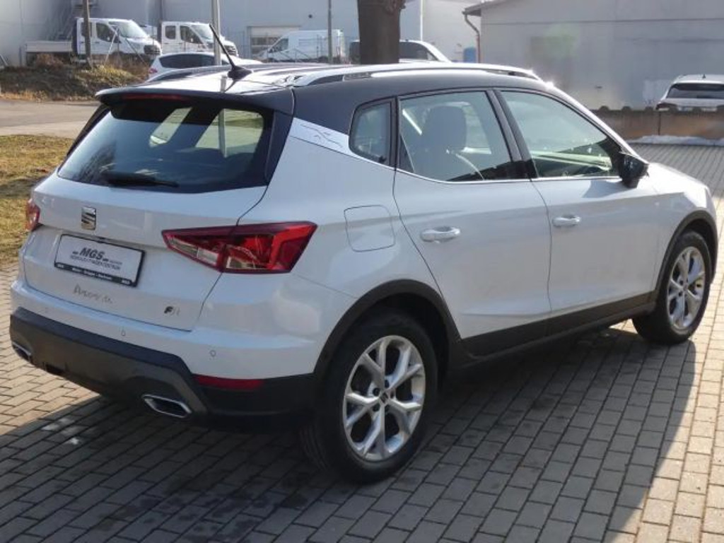 Seat Arona