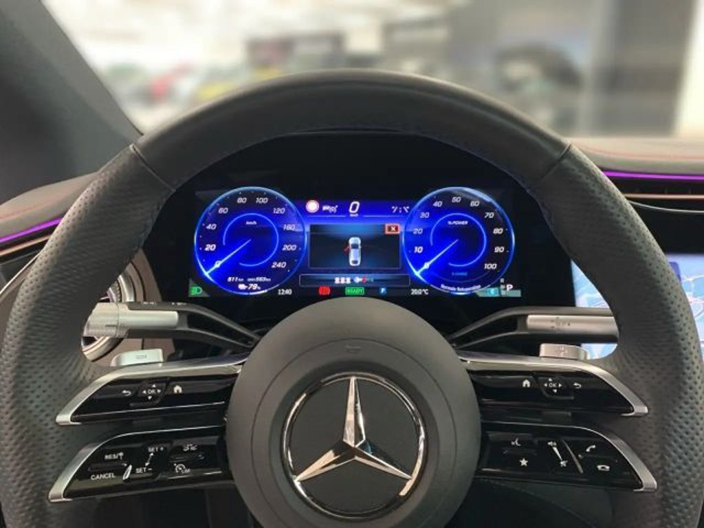 Mercedes-Benz EQS