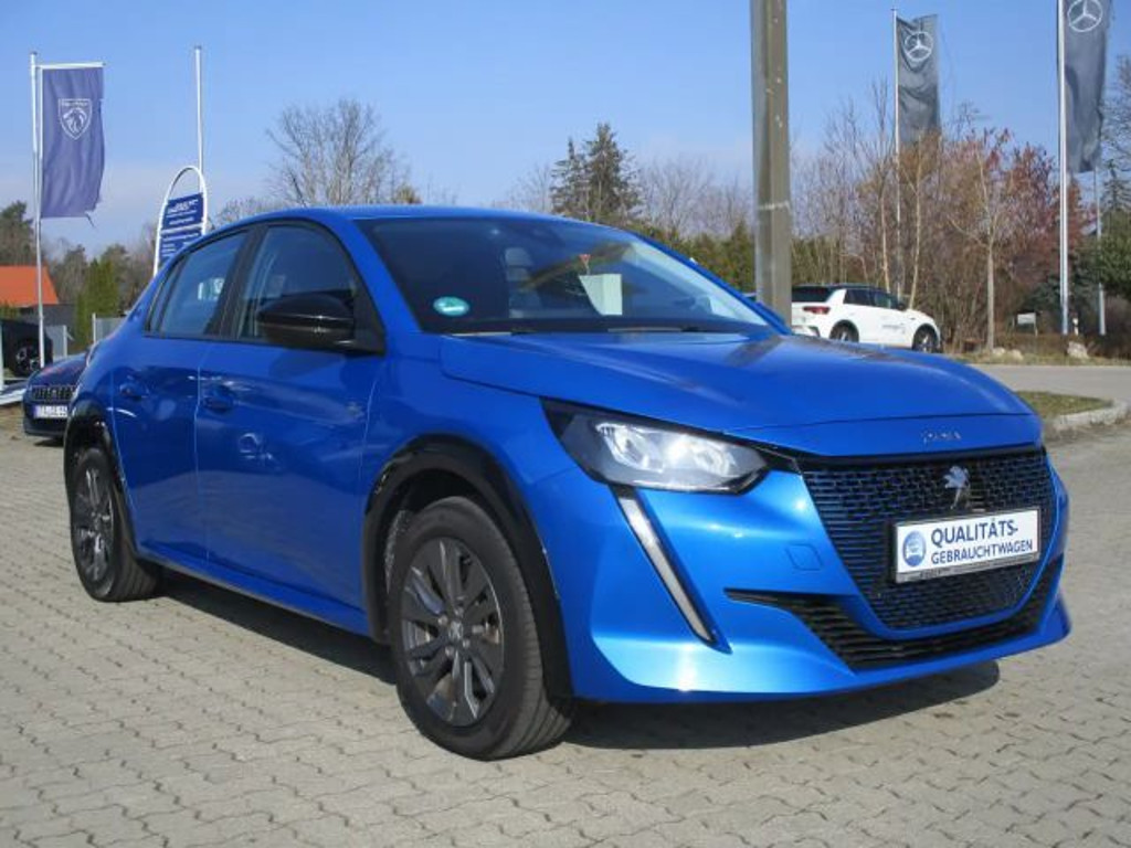 Peugeot e-208