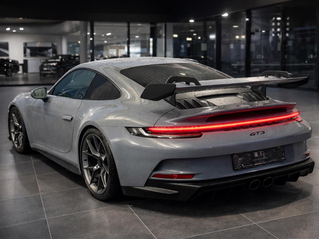 Porsche 992