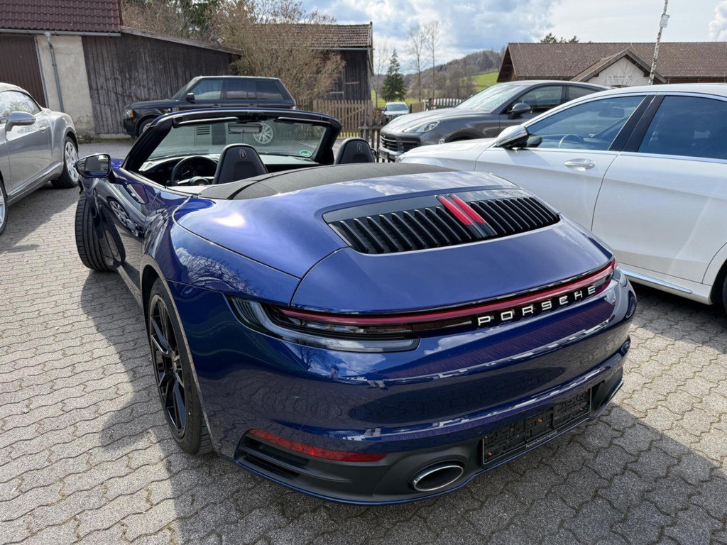 Porsche 992