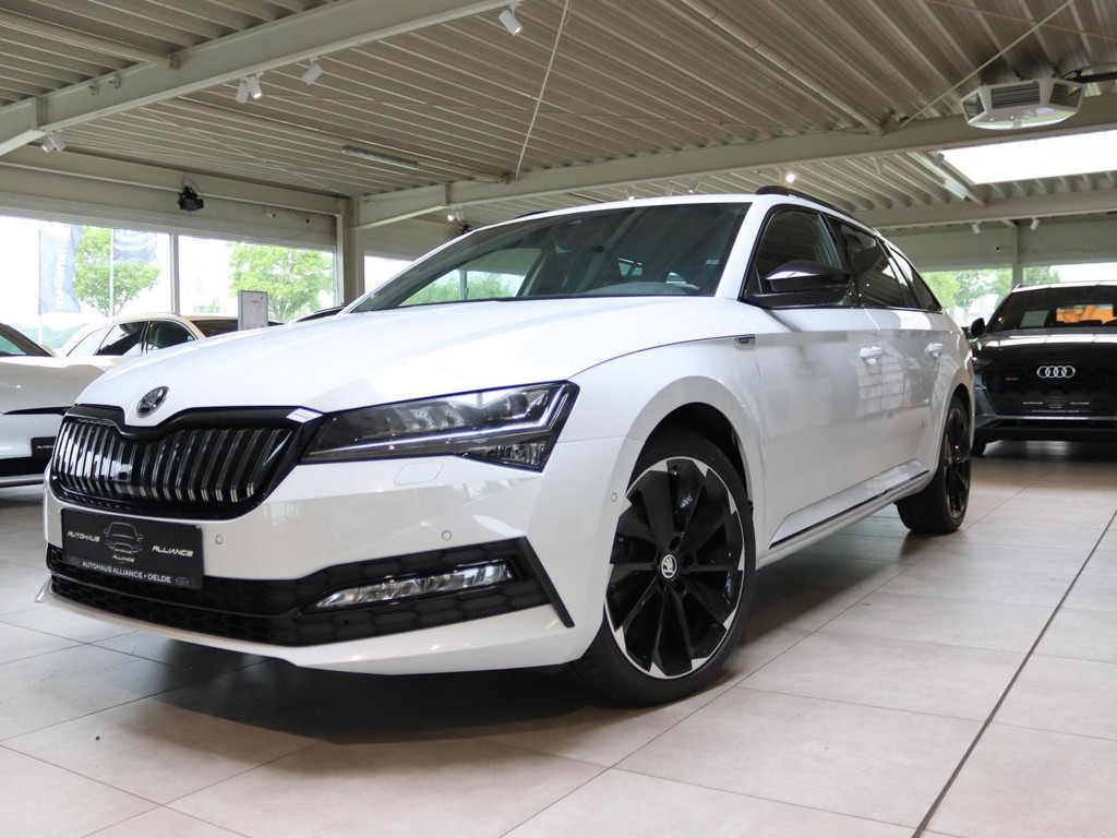 Skoda Superb 2022 Hybride Benzine