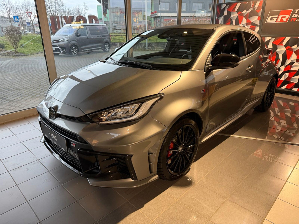 Toyota Yaris 2024 Benzine