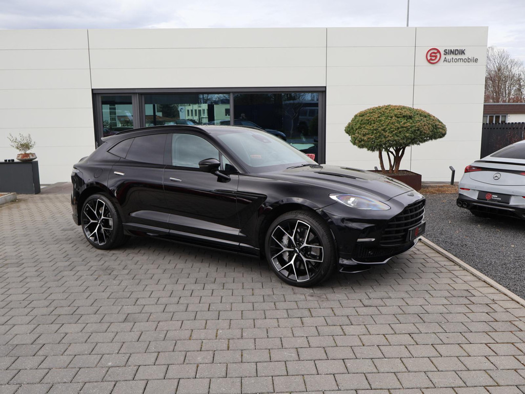 Aston Martin DBX