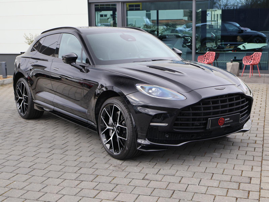 Aston Martin DBX