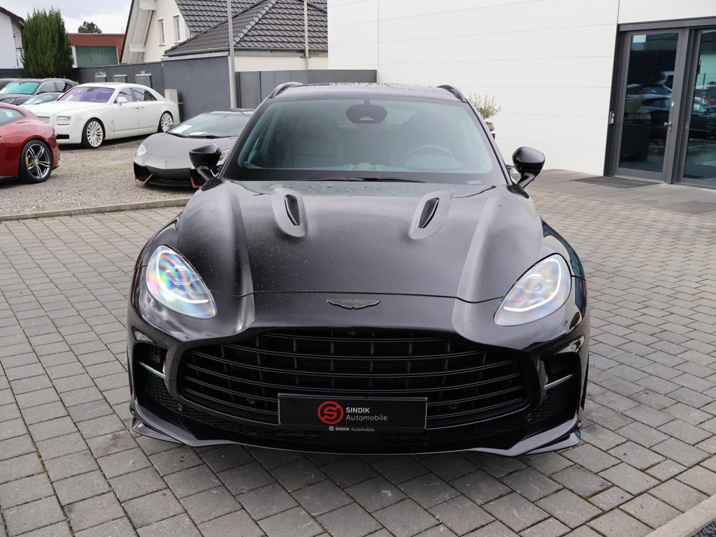 Aston Martin DBX