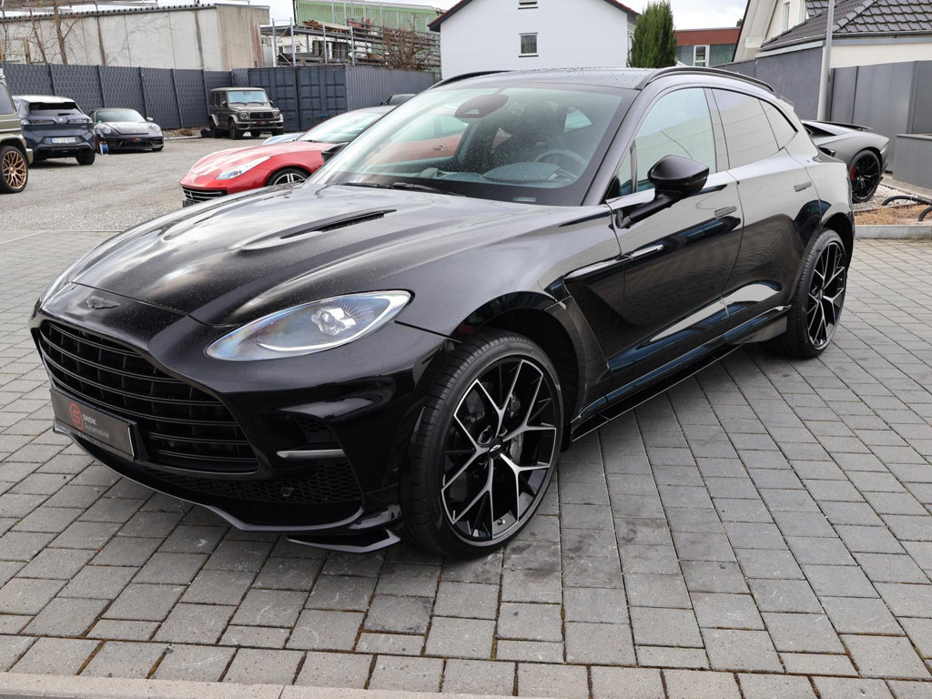 Aston Martin DBX