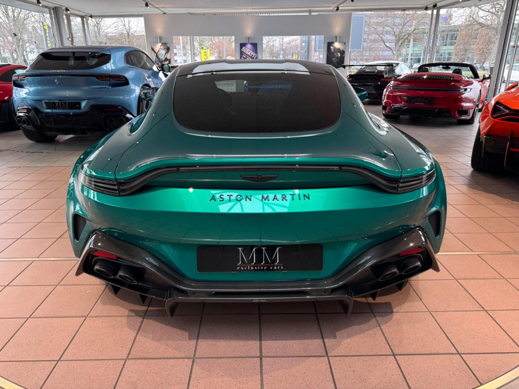 Aston Martin V8 Vantage