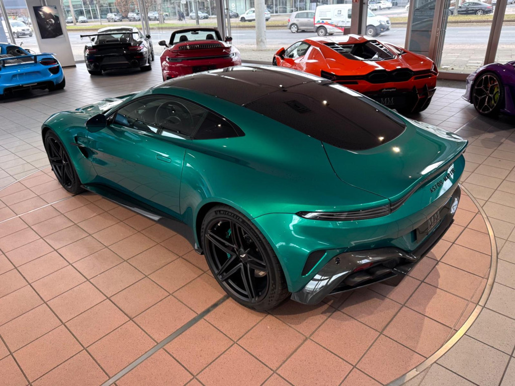 Aston Martin V8 Vantage