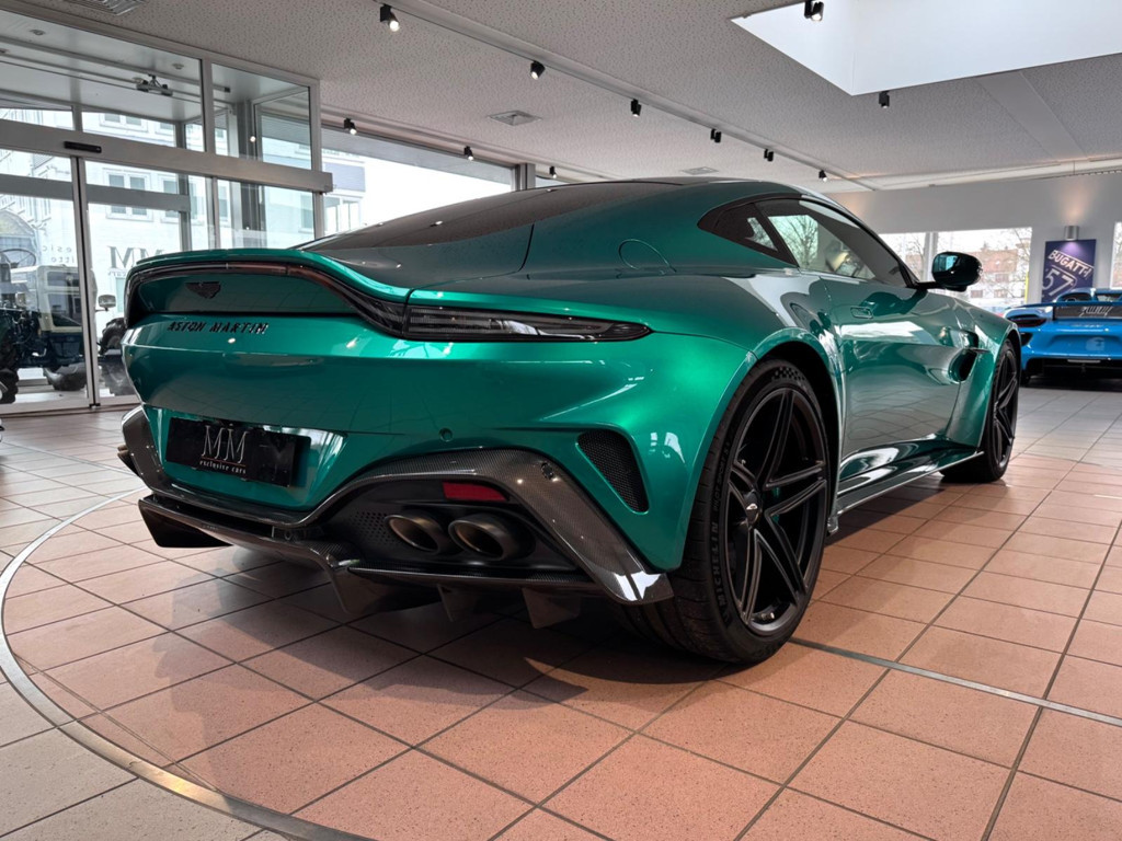 Aston Martin V8 Vantage